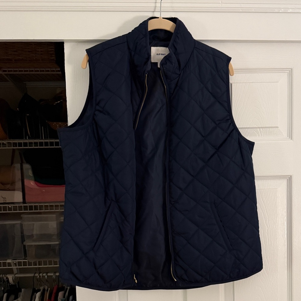 Old Navy Navy Blue Quilted Vest